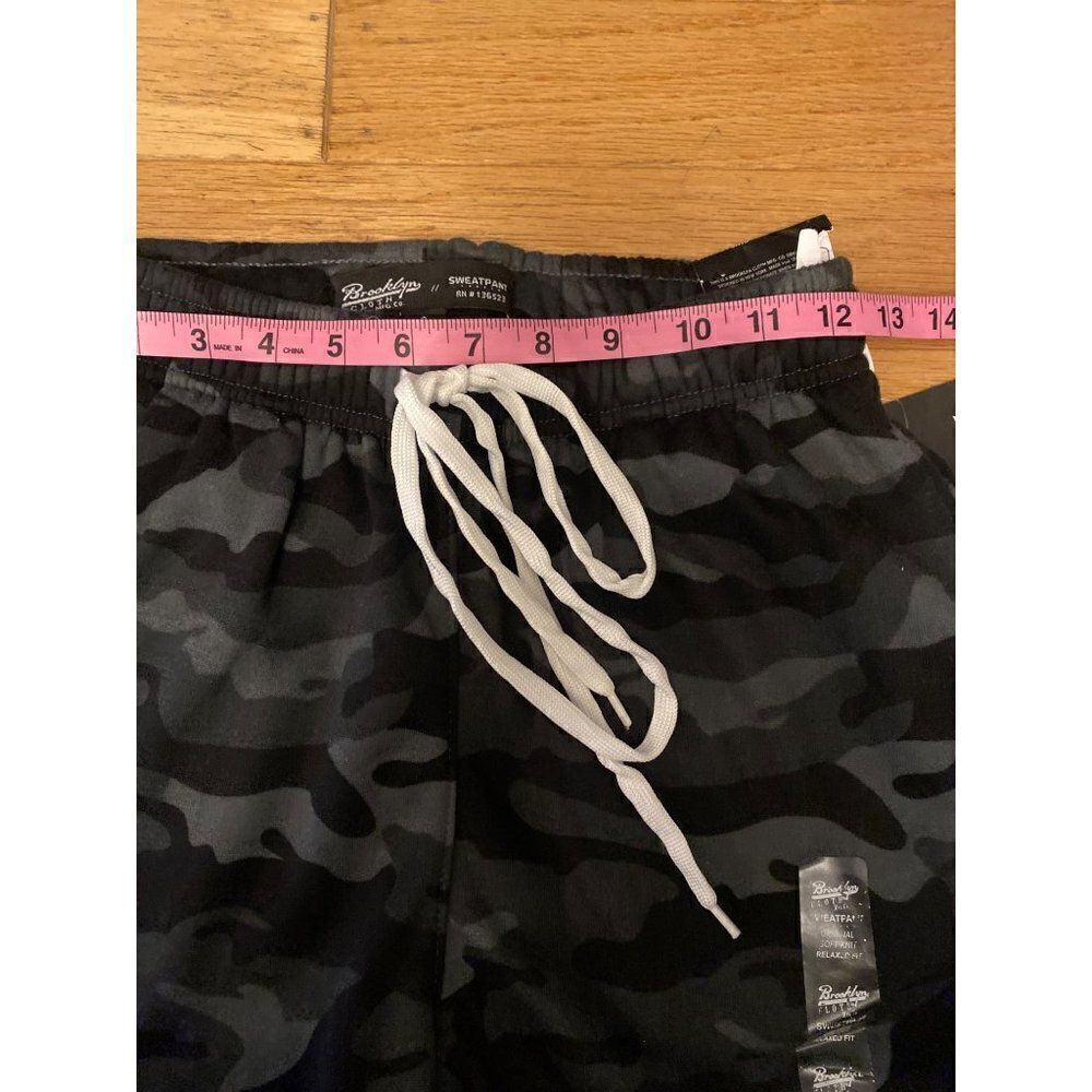 NWT Brooklyn Cloth women's dark camouflage elastic waist joggers size small - Picture 5 of 9
